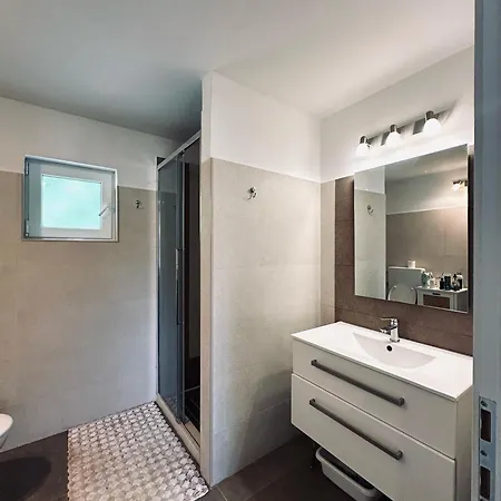 Ferienwohnung شقة